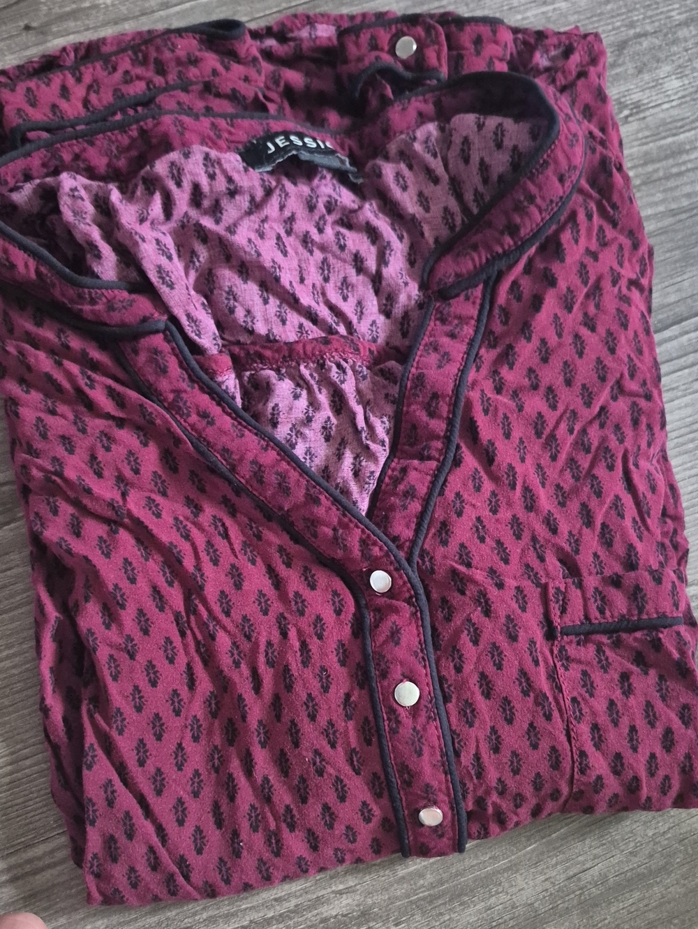 2 For 20!!  Y2K Jessica Plum  Henley Blouse